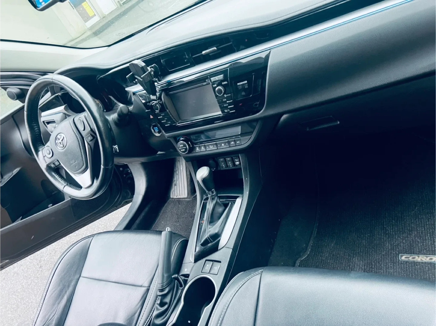 2014 Toyota Corolla S image indicator(10)