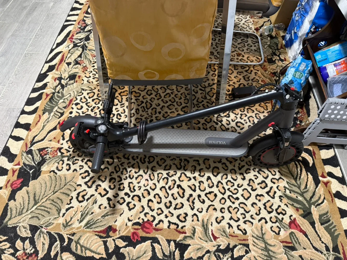 VOLPAM Electric Scooter 500W dual suspension image indicator(2)