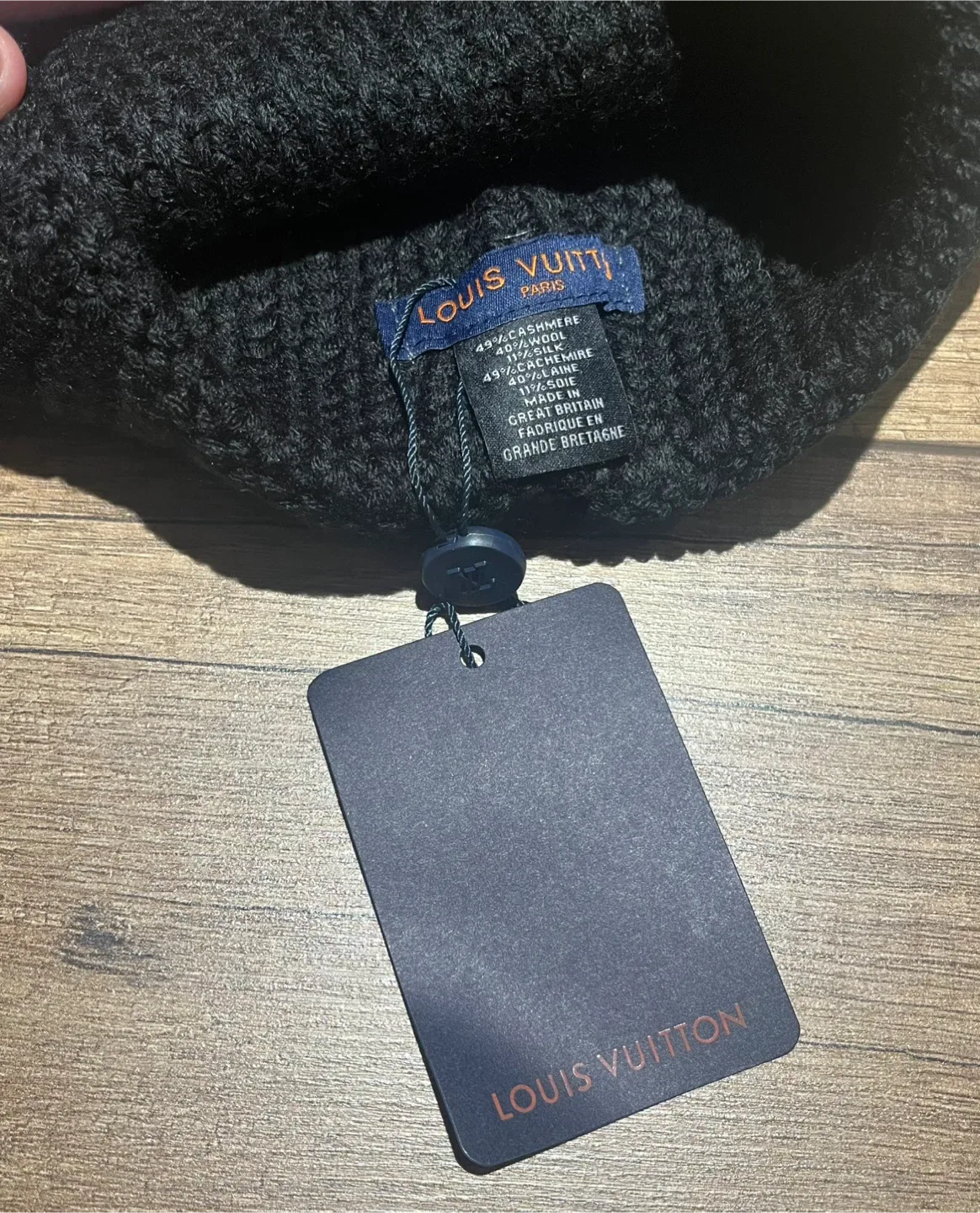 Louis Vuitton Black Beanie image indicator(3)