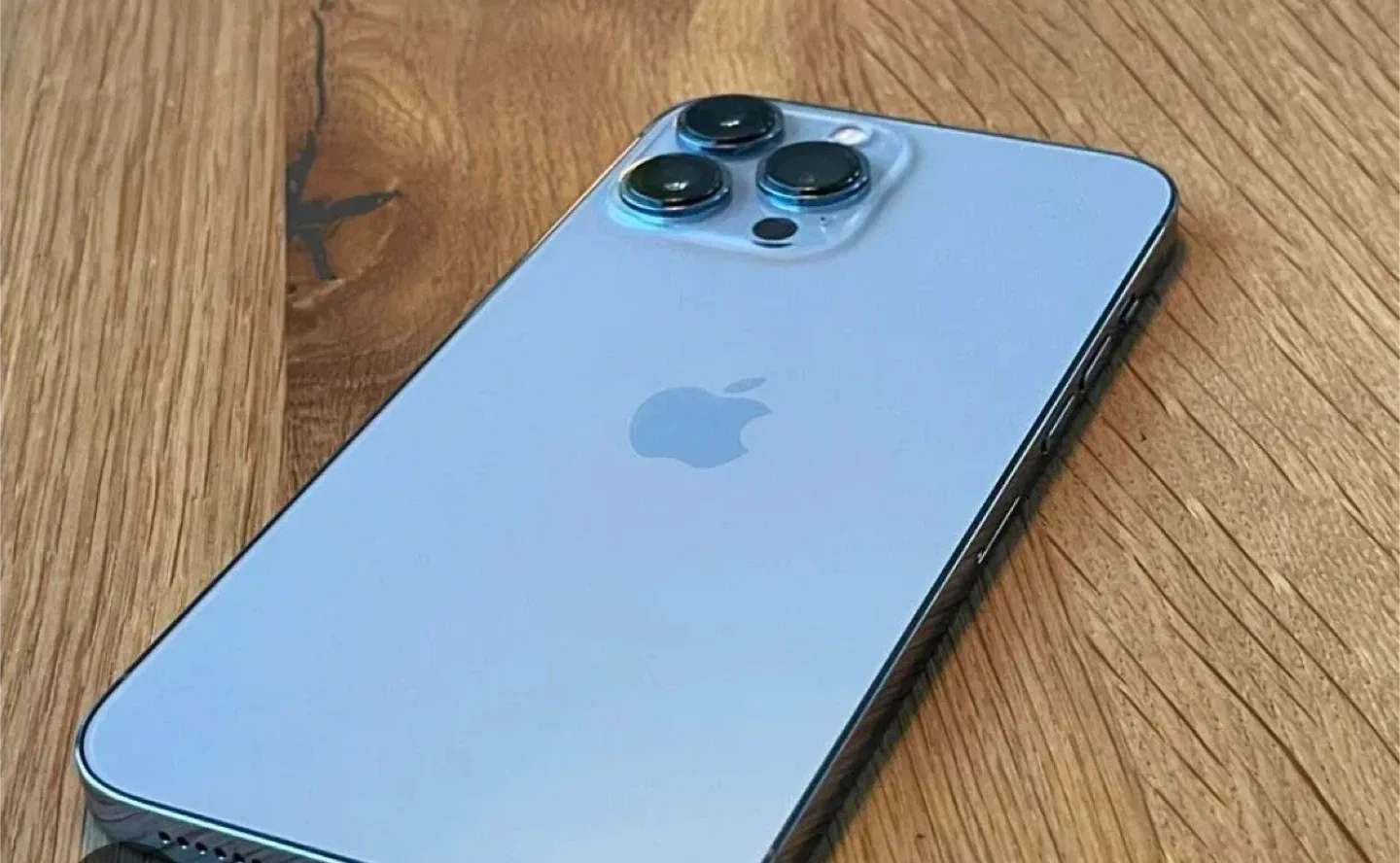 iPhone 13 Pro Max Sierra blue colour