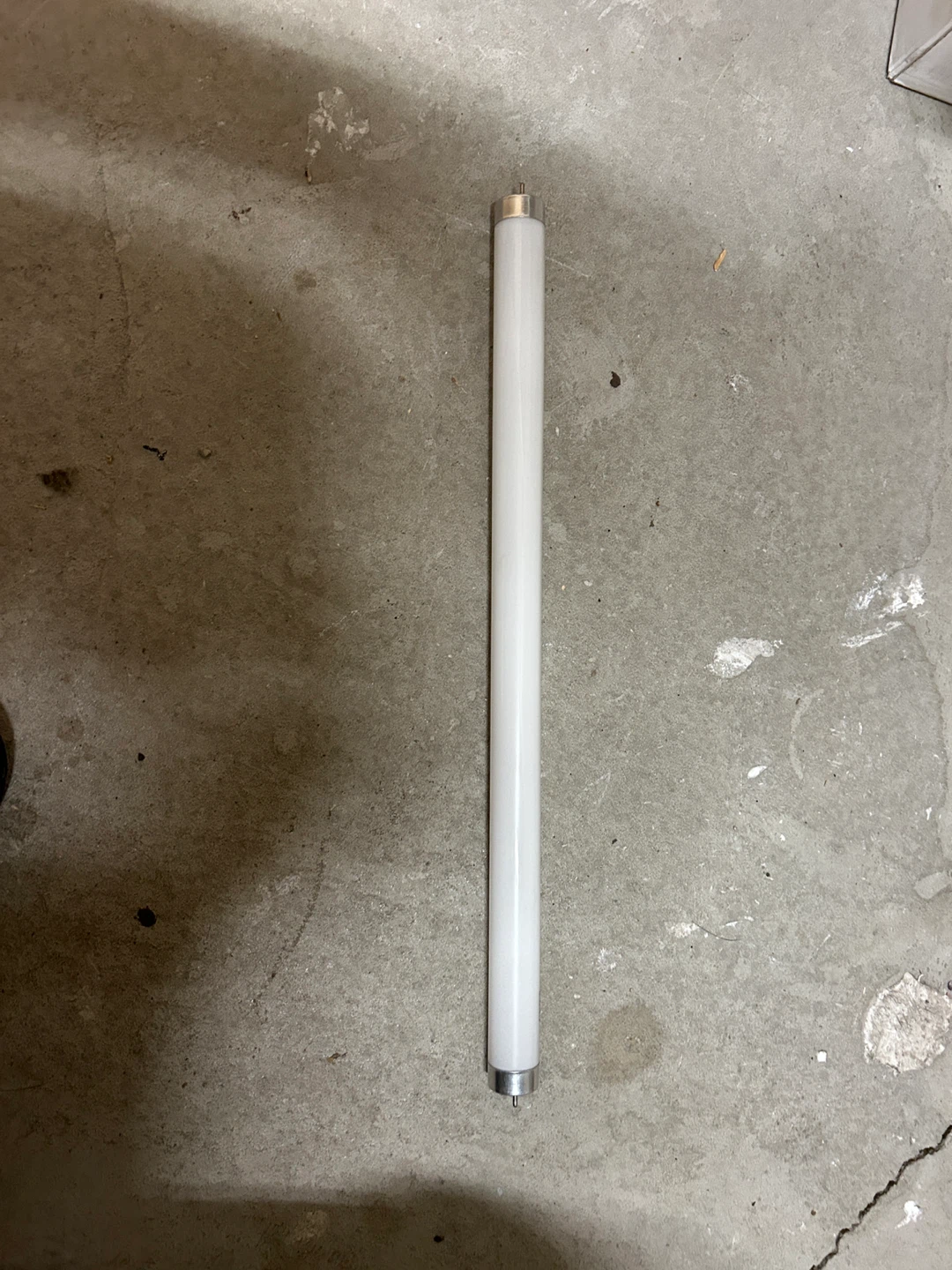 7 Brand new 15 Watt F15T8CW Light Tube - photo 2