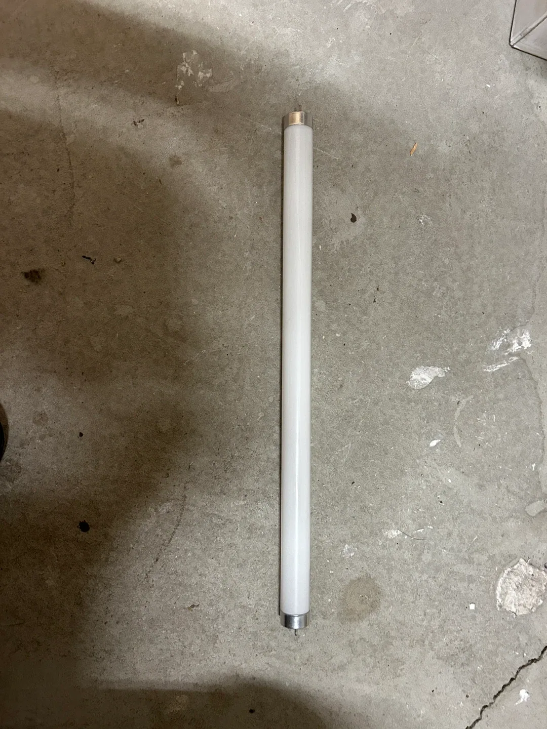 7 Brand new 15 Watt F15T8CW Light Tube image indicator(2)