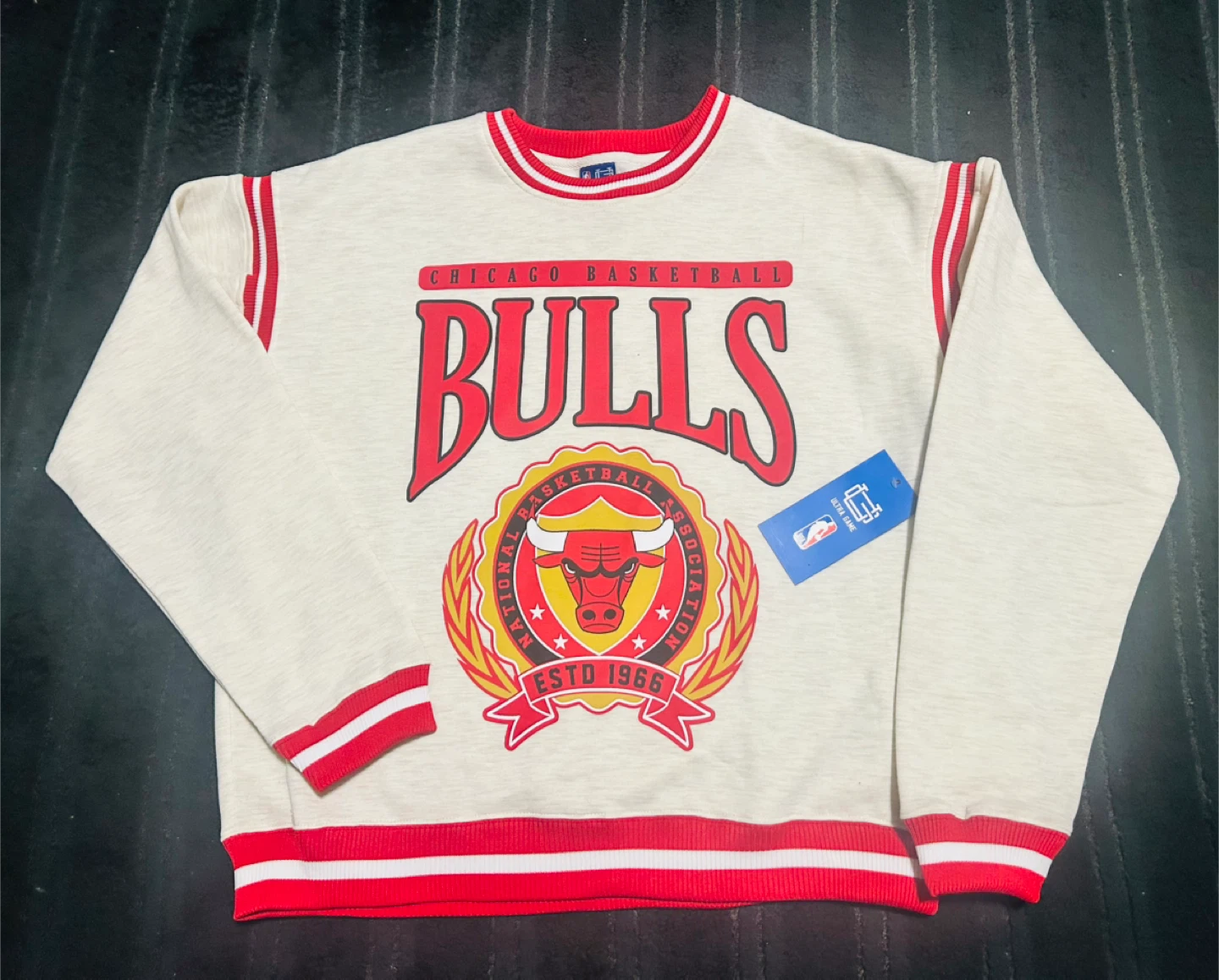 NWT Retro Chicago Bulls Unisex Sweatshirt Sweater Sz Medium M