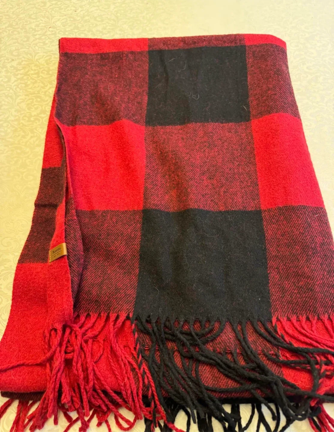 Roots Ladies Scarf - Red and Black Plaid image indicator(2)