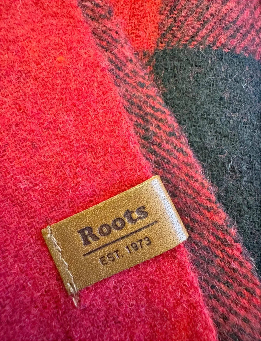 Roots Ladies Scarf - Red and Black Plaid
