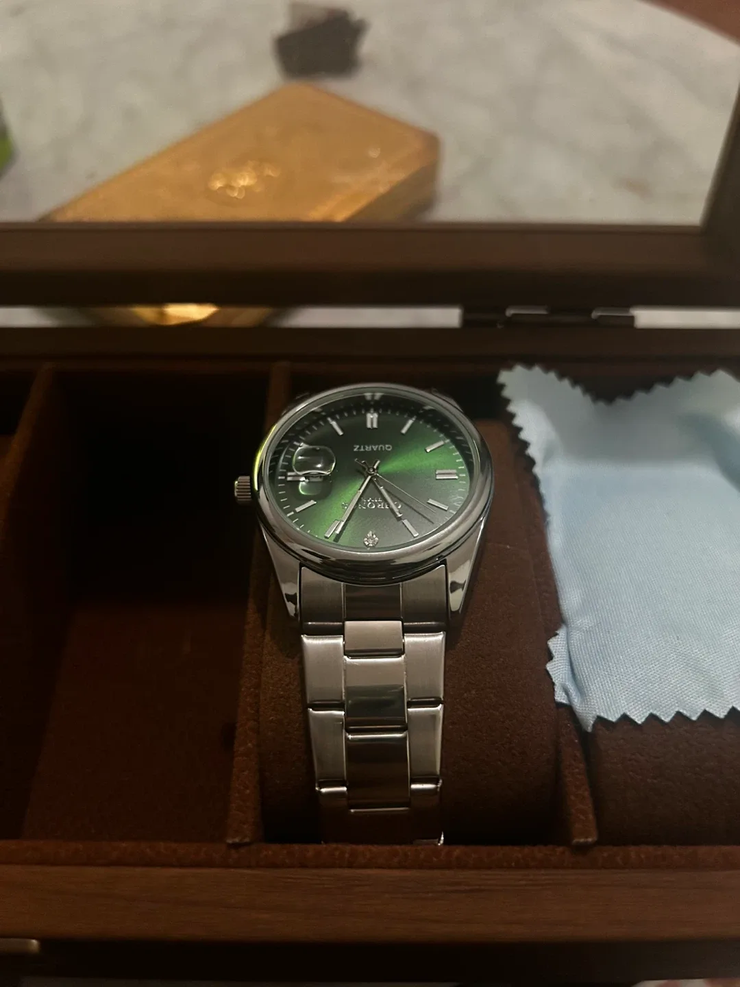 Men's Quartz Watch - Green Dial