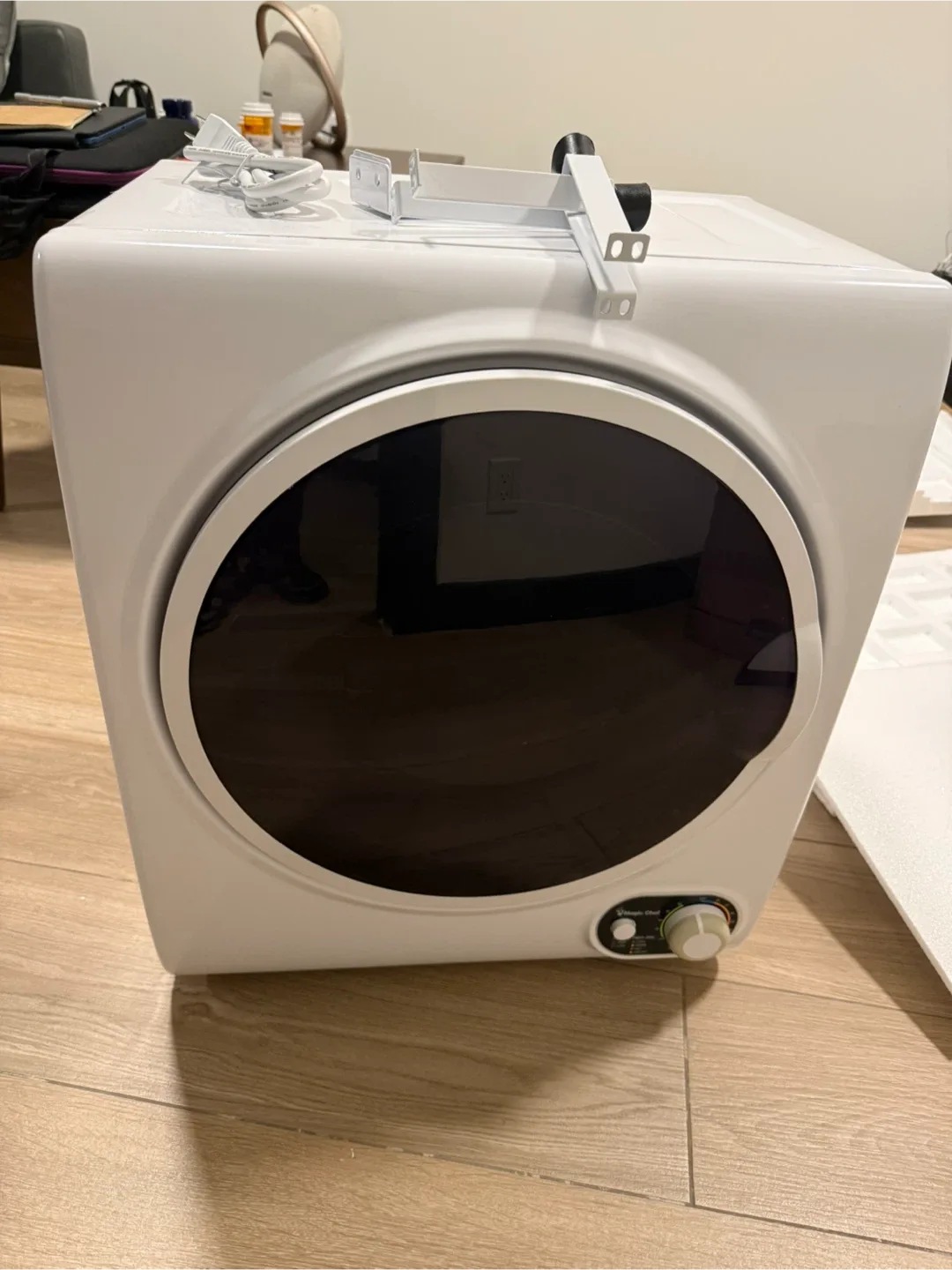 New Magic Chef Compact Electric Laundry Dryer