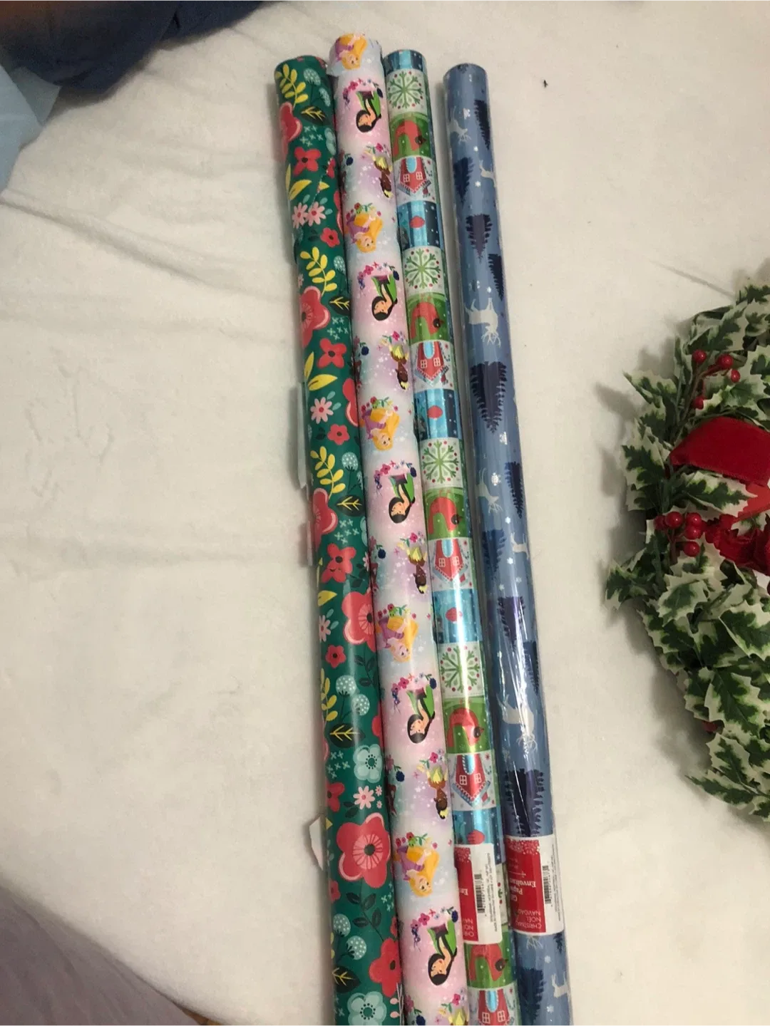 Wrapping Paper Rolls - Assorted Designs ,4 pcs image indicator(2)