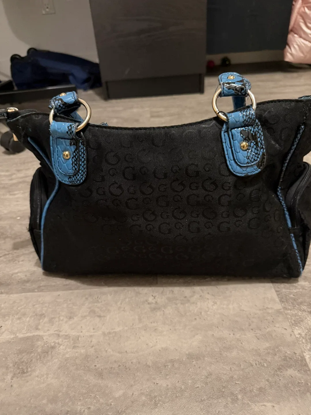 Guess Bag - Blue/Black image indicator(2)