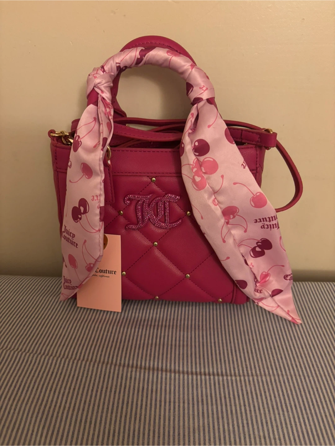 New with tags Juicy Couture Pink Quilted Handbag w/ Scarf