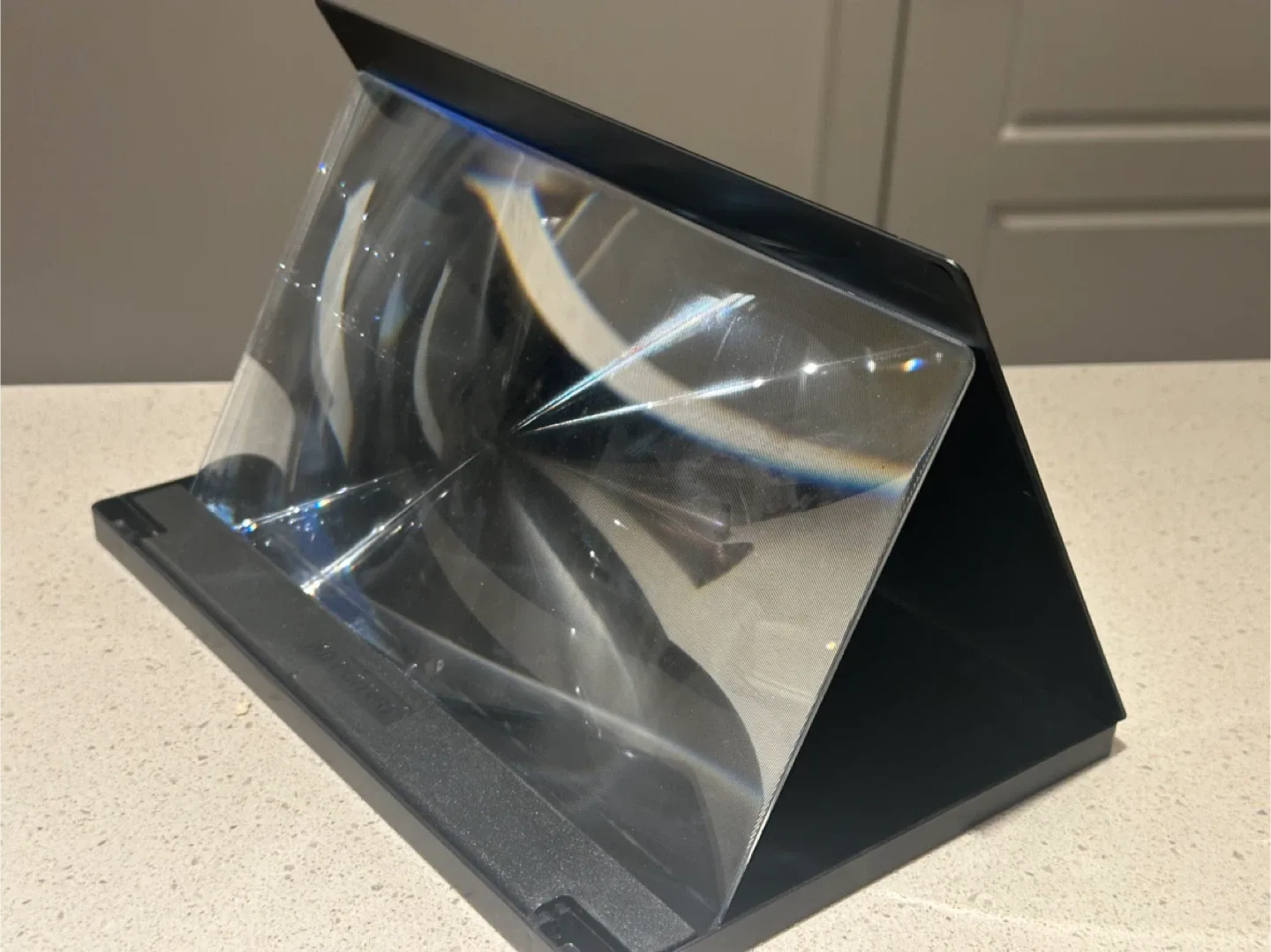 Keyboard headphone tablet stand magnifier umbrella image indicator(7)