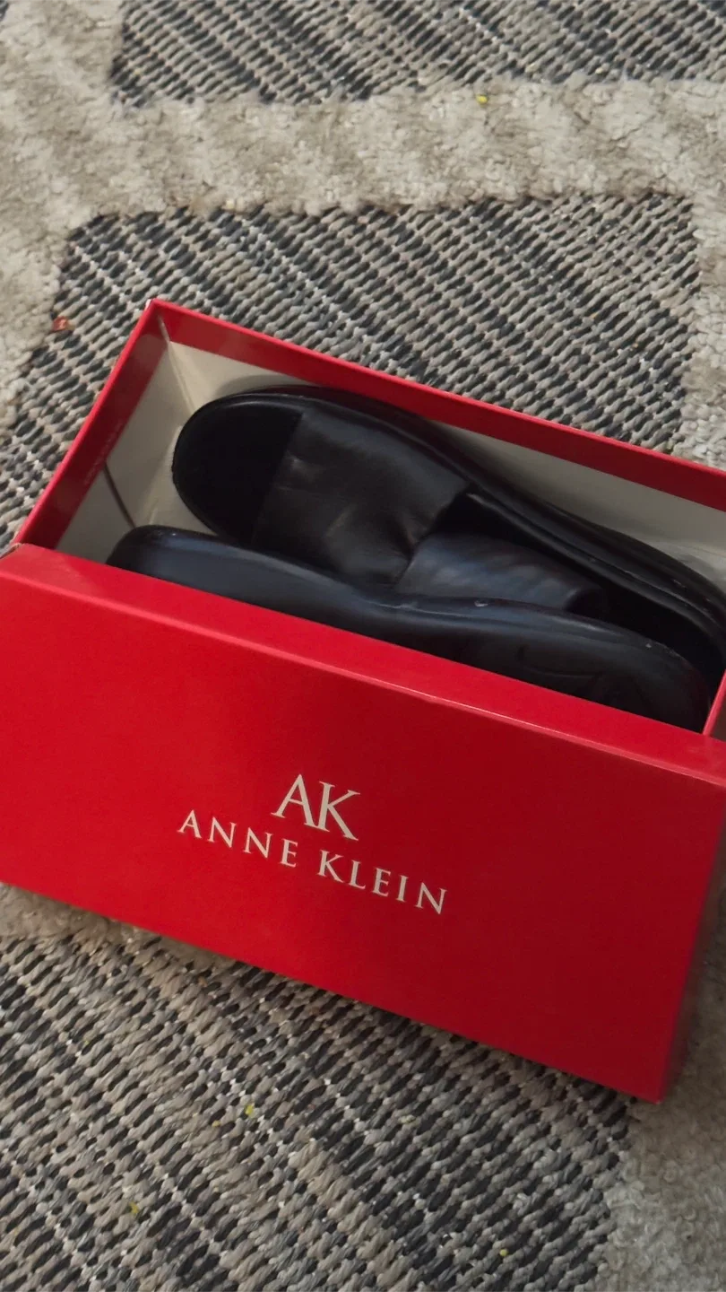 Anne Klein Black Leather Slides Size 8 image indicator(4)