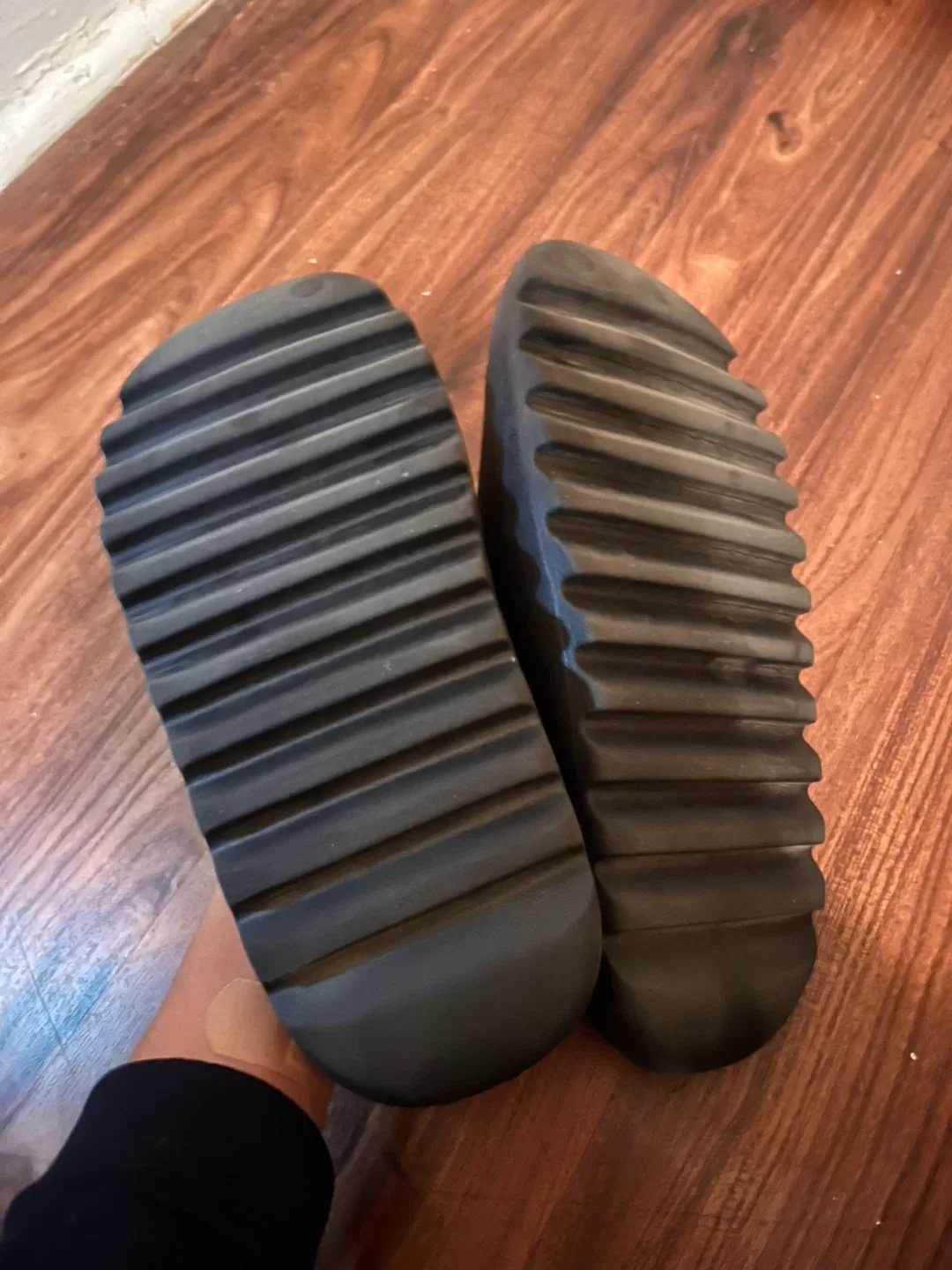 Adidas Adilette Slides - Size 10 - Black image indicator(3)