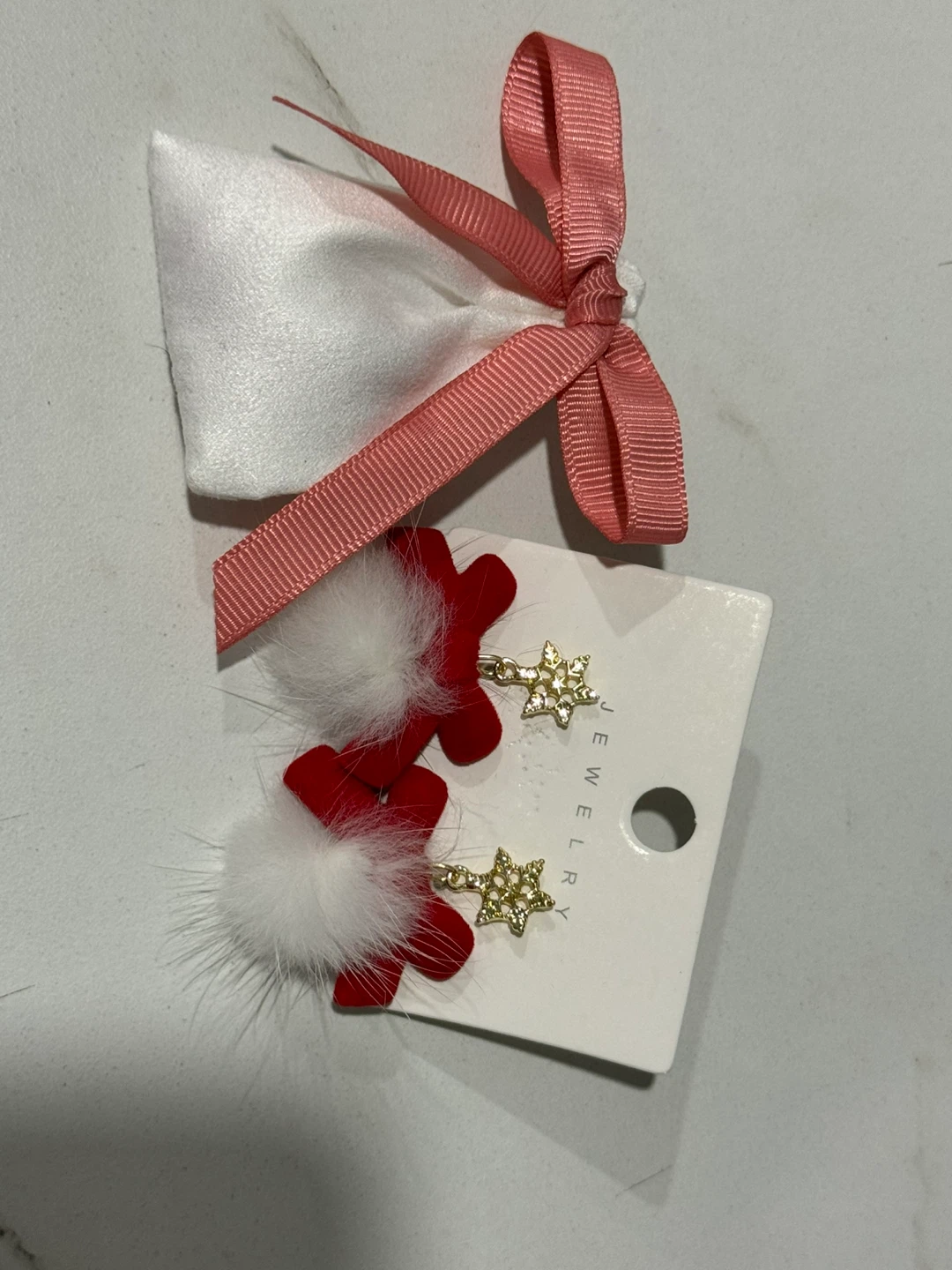 Red & White Flower Earrings - New! - photo 3