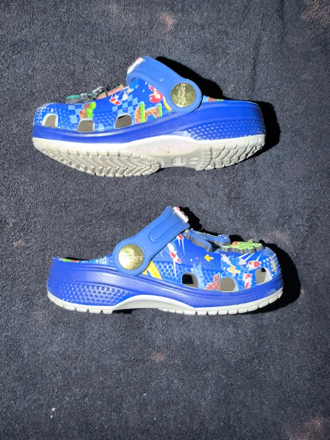 Crocs Sonic the Hedgehog Blue Clogs image indicator(2)