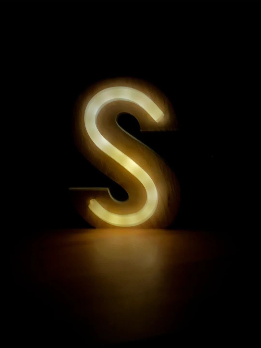 Decorative Letter S Light image indicator(2)