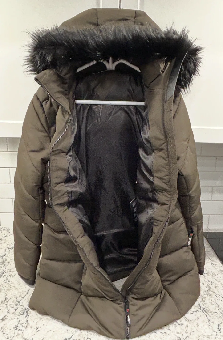 Women’s Guess Olive Green Winter Puffer Coat (Size XL) image indicator(3)