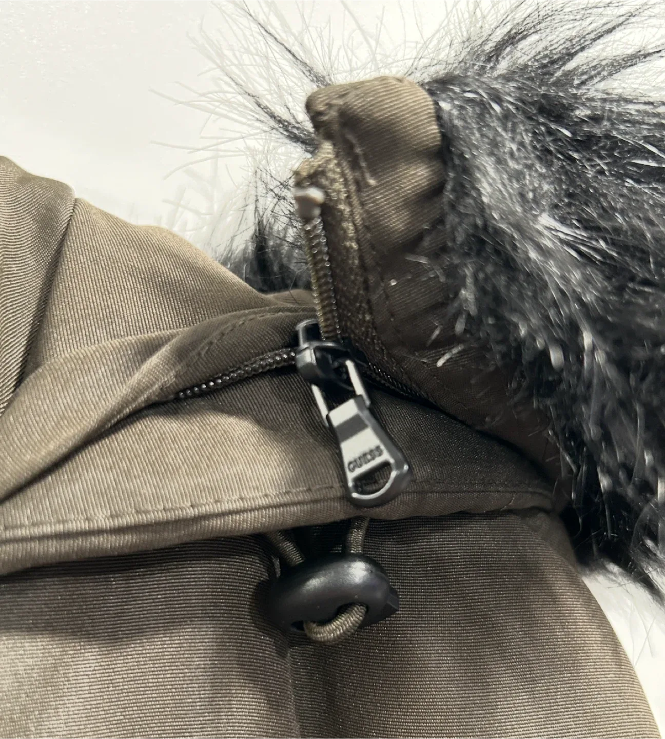 Women’s Guess Olive Green Winter Puffer Coat (Size XL) image indicator(5)