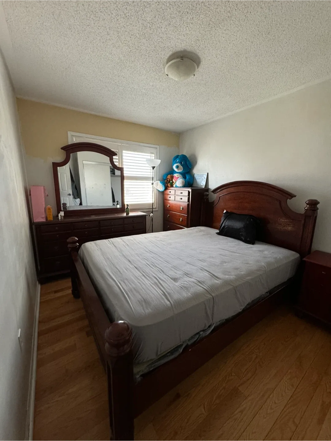 Bedroom Set - Dresser, Mirror, Chest, Nightstand