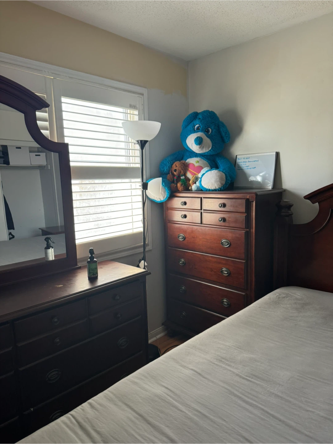 Bedroom Set - Dresser, Mirror, Chest, Nightstand - photo 3