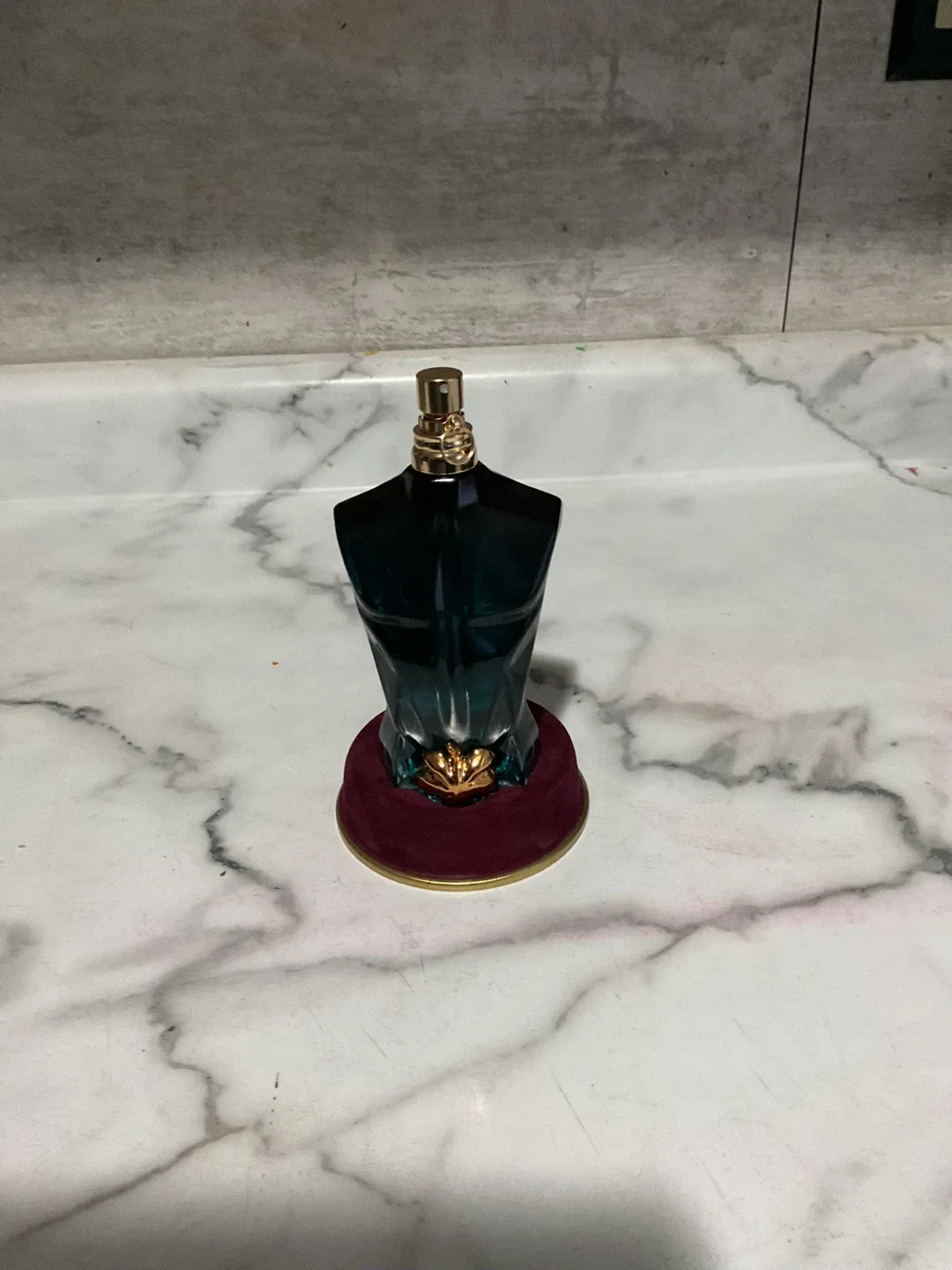 Jean Paul Gaultier Le Beau Le Parfum image indicator(2)