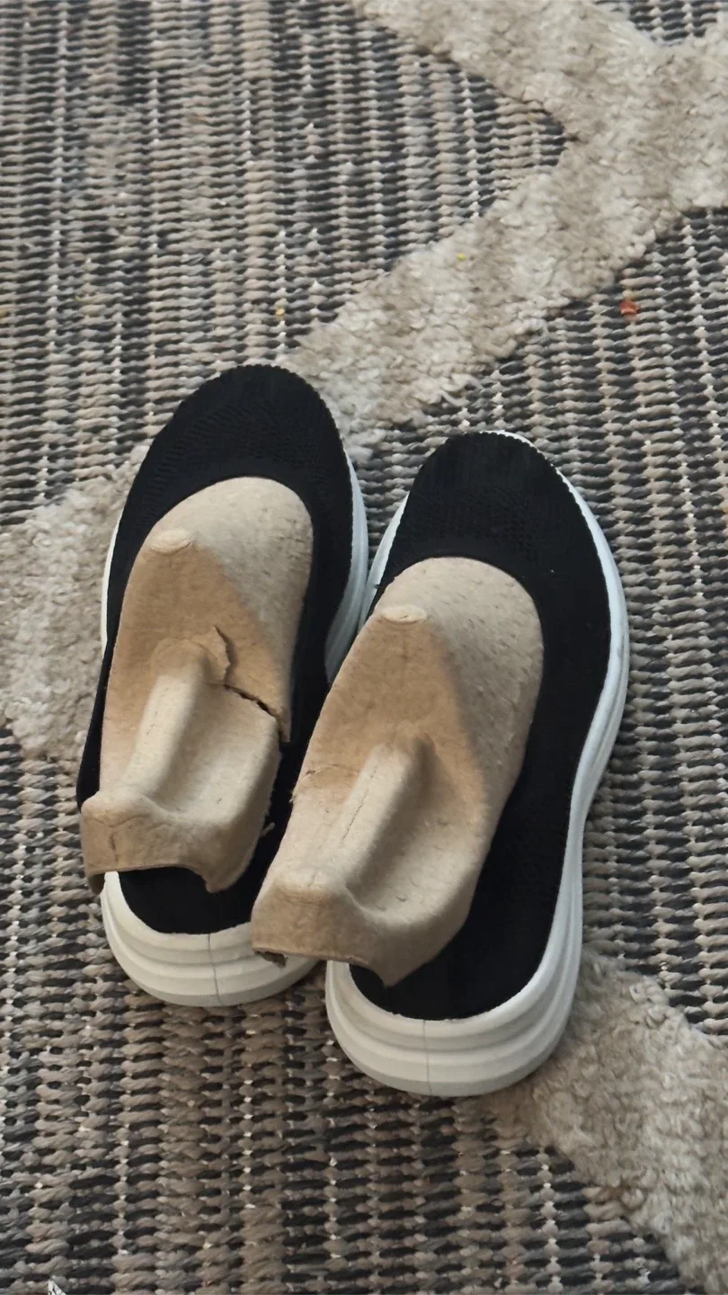 Black Knit Slip-On Sneakers - Size 39 image indicator(4)