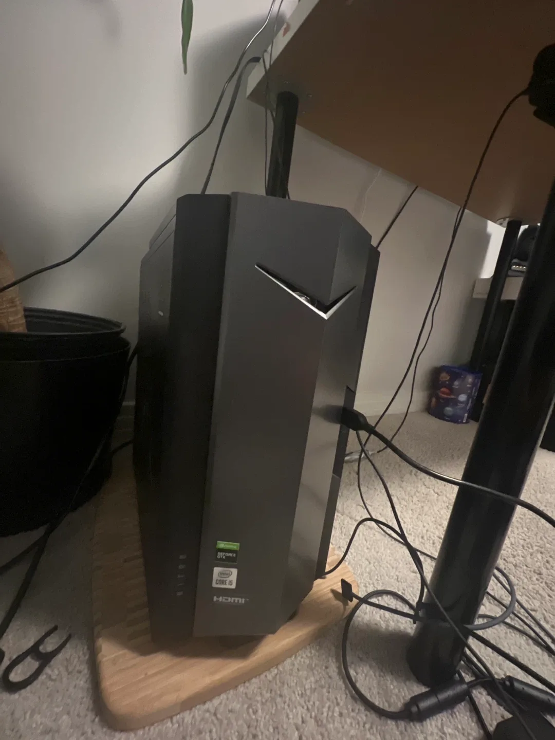 Acer Nitro 50 Gaming PC image indicator(2)