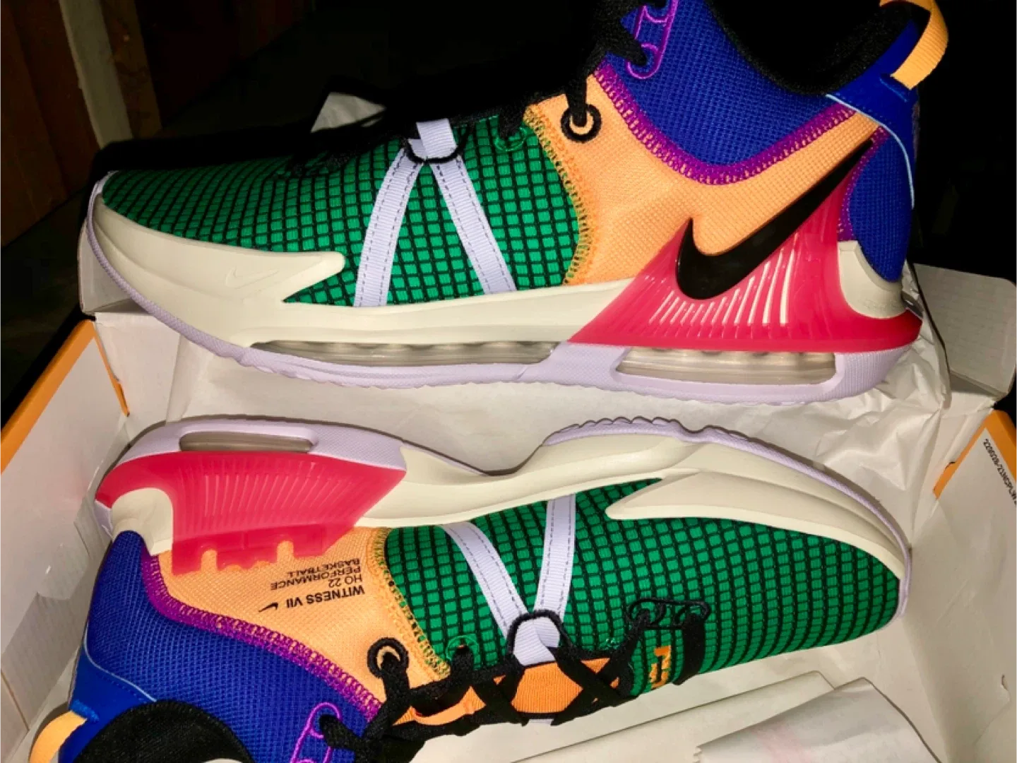 Nike LeBron Witness VII Size 11 Men's Shoes