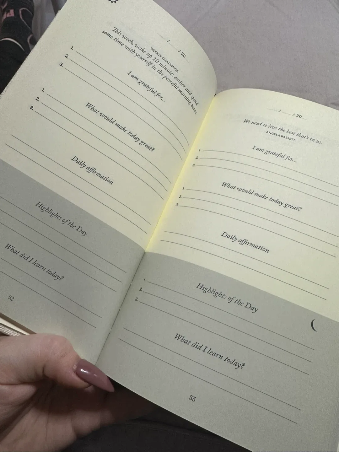 The Five Minute Journal - Original Linen image indicator(4)