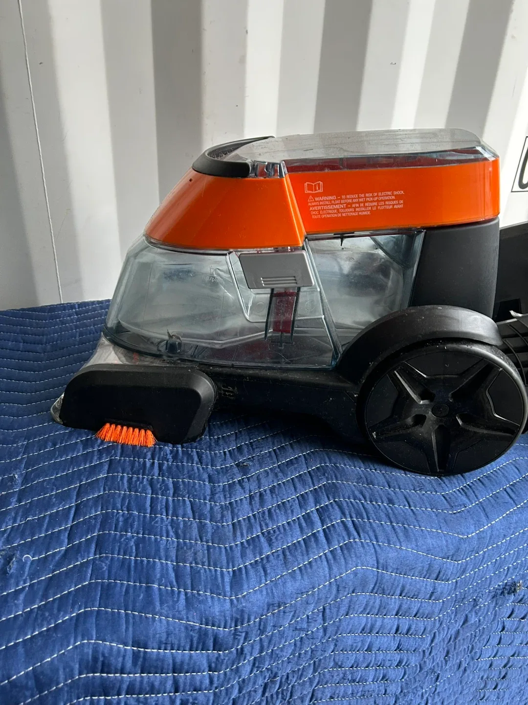 Bissell ProHeat 2X Revolution Carpet Cleaner image indicator(3)