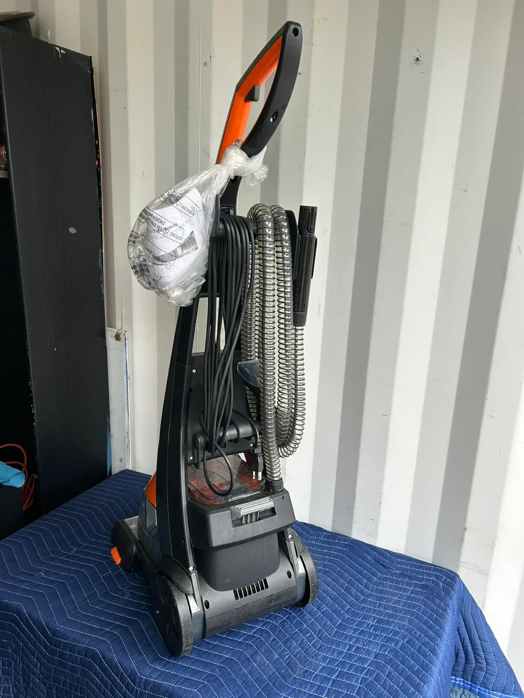 Bissell ProHeat 2X Revolution Carpet Cleaner image indicator(6)