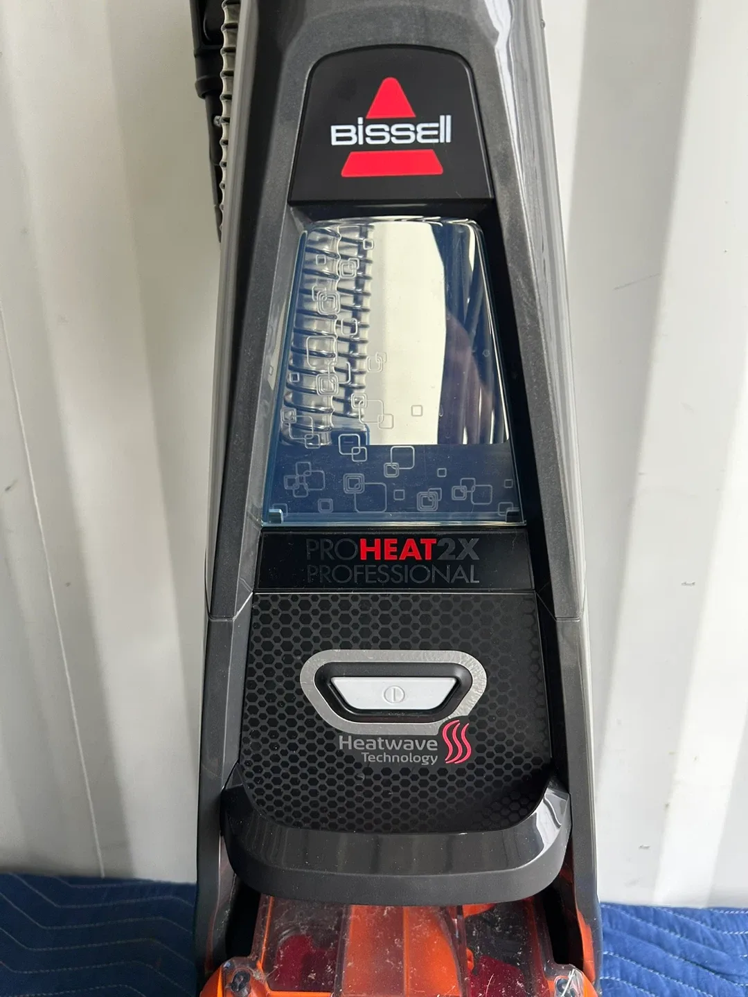 Bissell ProHeat 2X Revolution Carpet Cleaner image indicator(7)