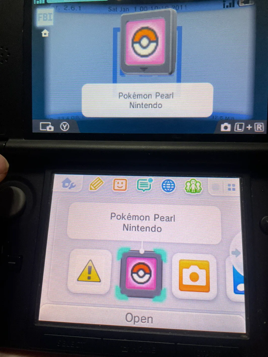 Nintendo 3DS XL with Pokémon Games and Stylus image indicator(4)