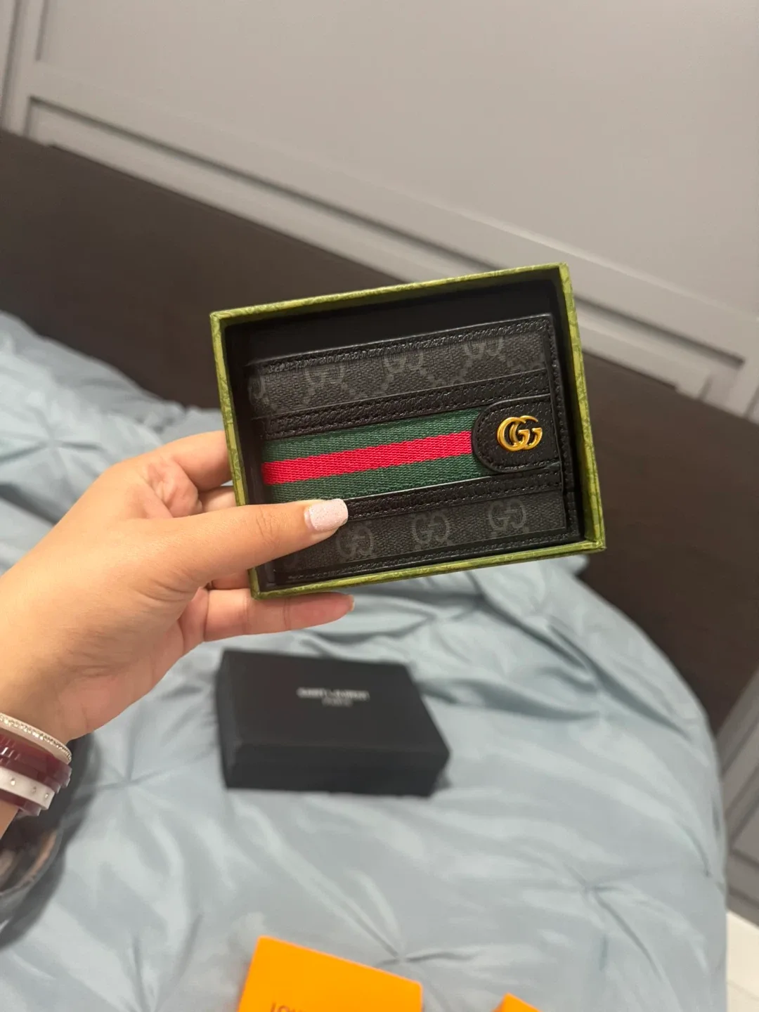 Gucci GG Supreme Wallet - Like New!