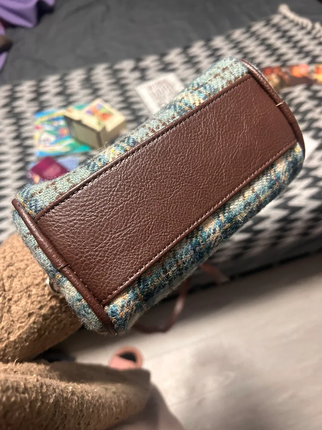 Glen Appin of Scotland Harris Tweed Handbag image indicator(7)