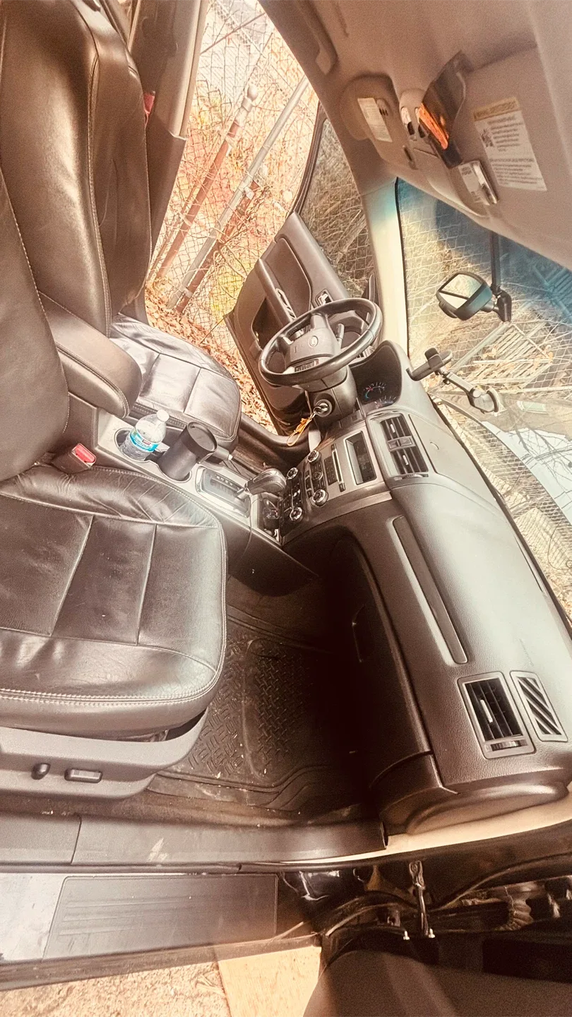 Vendo vehículo Ford fusión del 2012 de 3.0 image indicator(7)