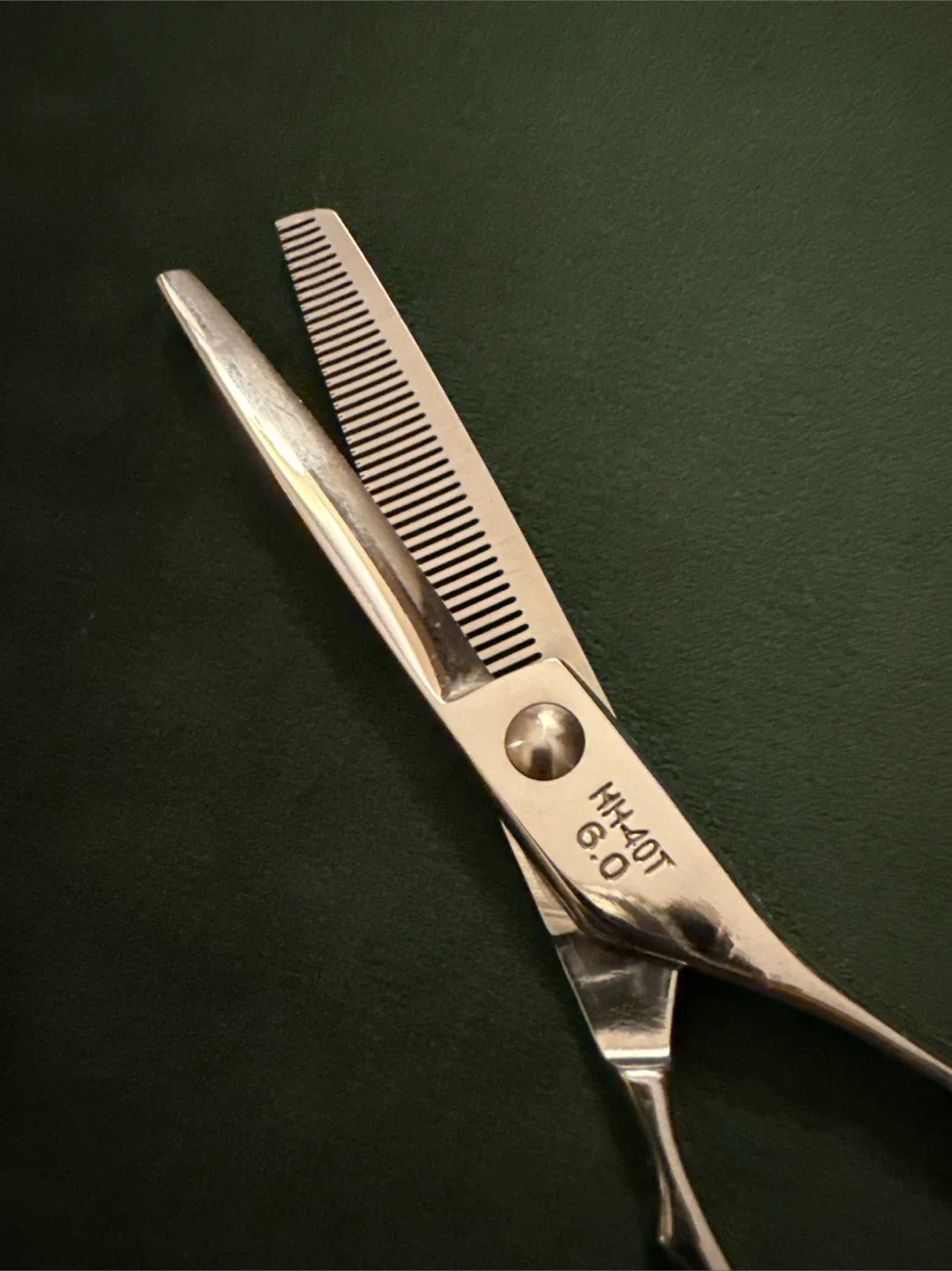 Hattori Hanzo HH-40T 6.0” Mazeru  Texturizing Right Hand Shears image indicator(3)