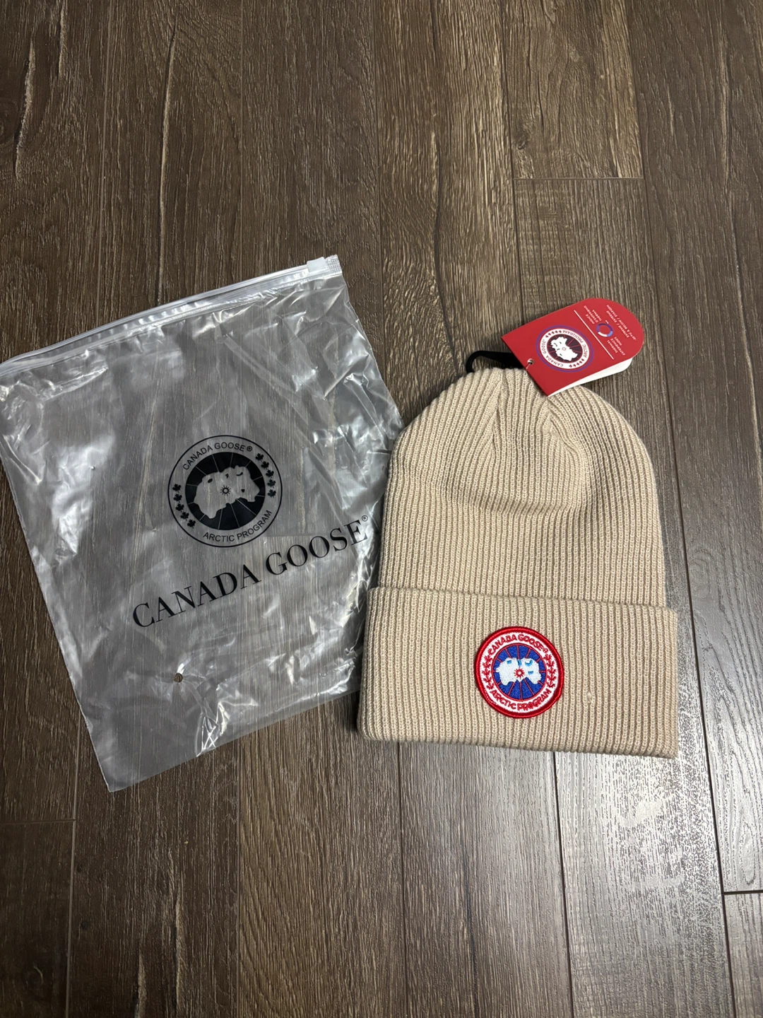 Canada Goose Beanie - photo 3