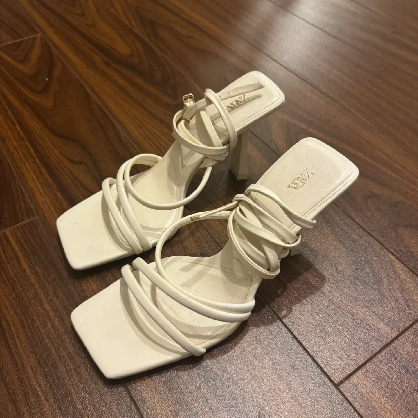 Zara Heeled Strappy Sandals - Size 7.5 image indicator(3)