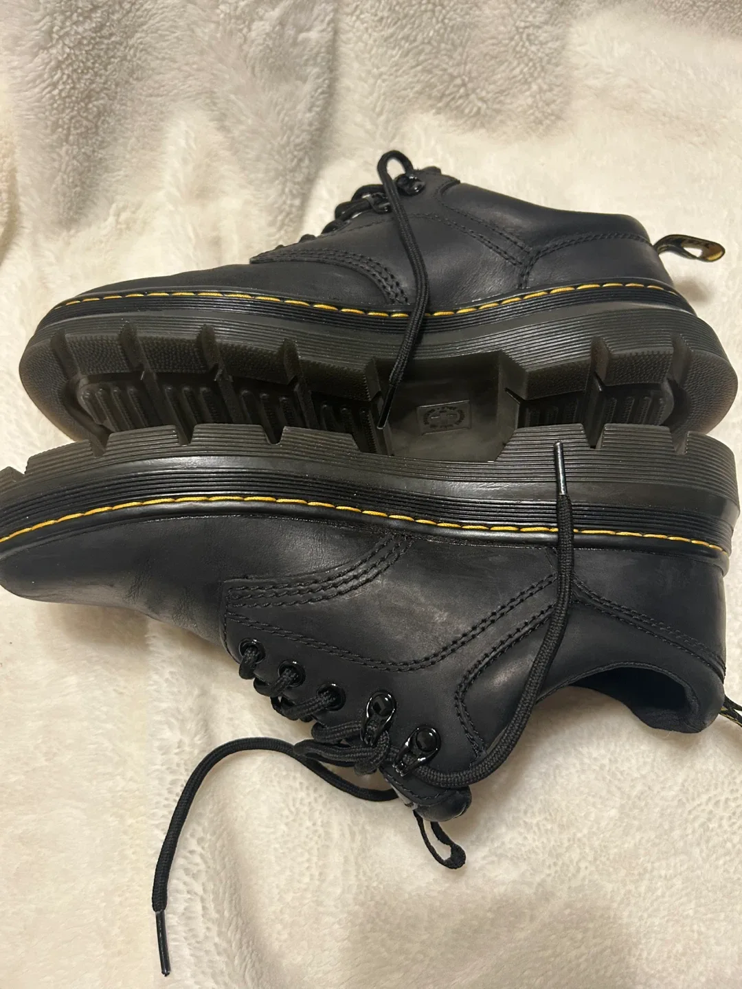 Dr. Martens Black Leather Shoes image indicator(7)