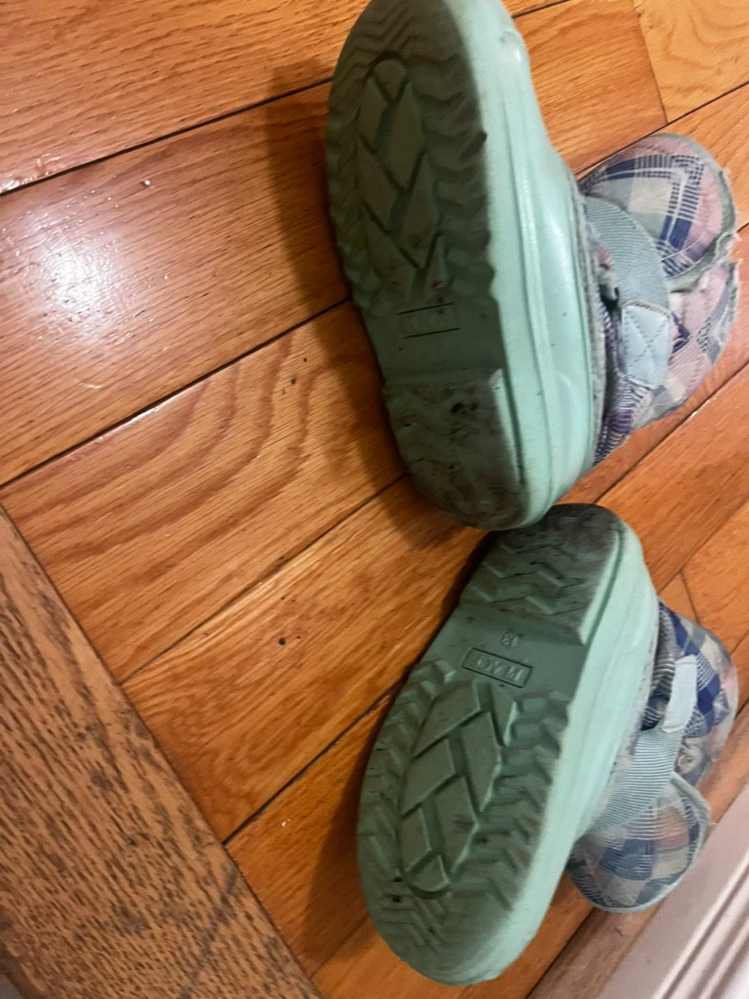 The Children's Place Size 13 Duck Boots image indicator(4)