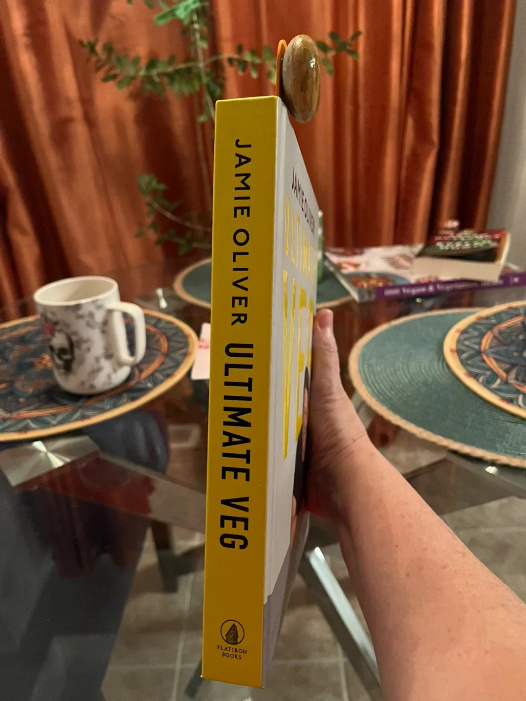 Jamie Oliver Ultimate Veg Cookbook image indicator(2)