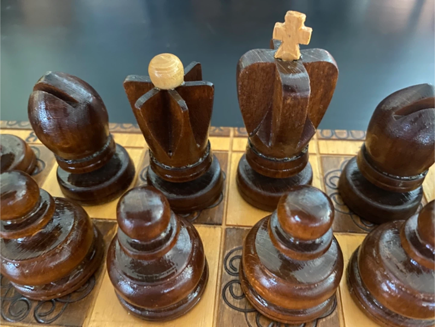 Stunning Vintage Folding Wood Chess Set! - photo 4