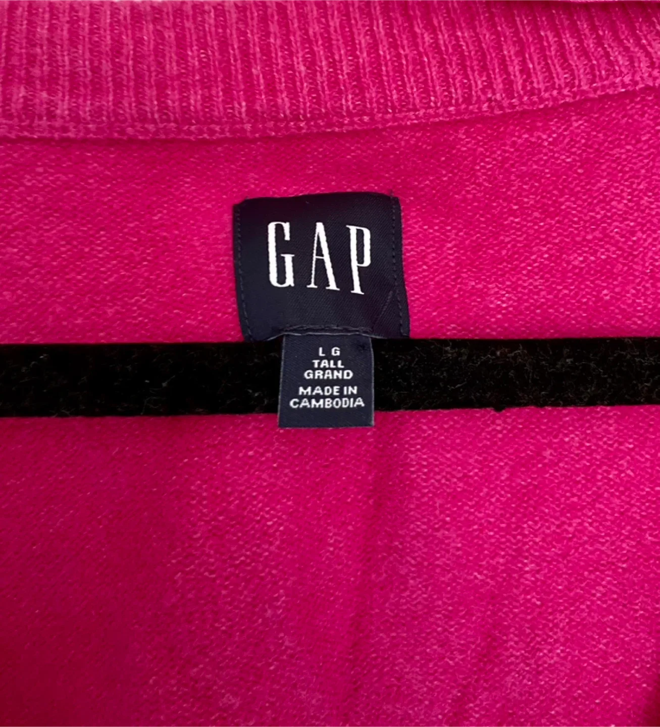 Gap L Tall Pink V-Neck Sweater image indicator(3)