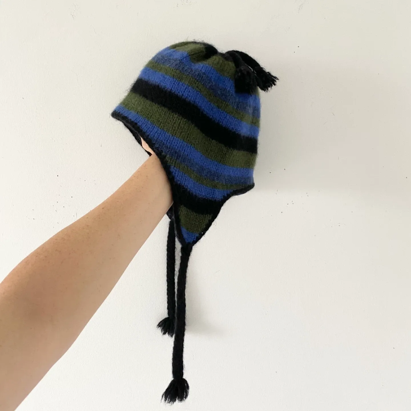 Y2K Simons 100% Wool Striped Fat with Earflaps