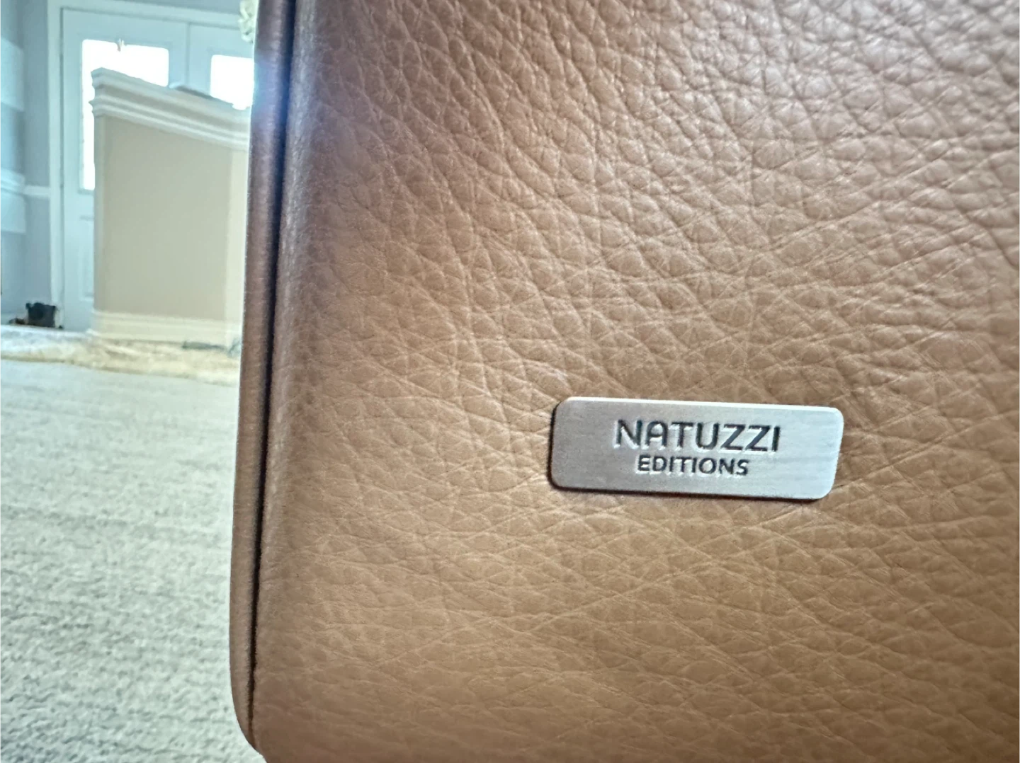 NATUZZI DESTREZZA ALL LEATHER SOFA $6500 - photo 3
