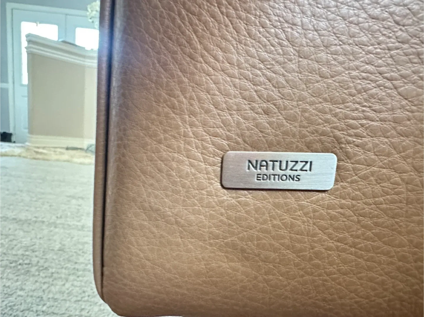 NATUZZI DESTREZZA ALL LEATHER SOFA $6500 image indicator(4)