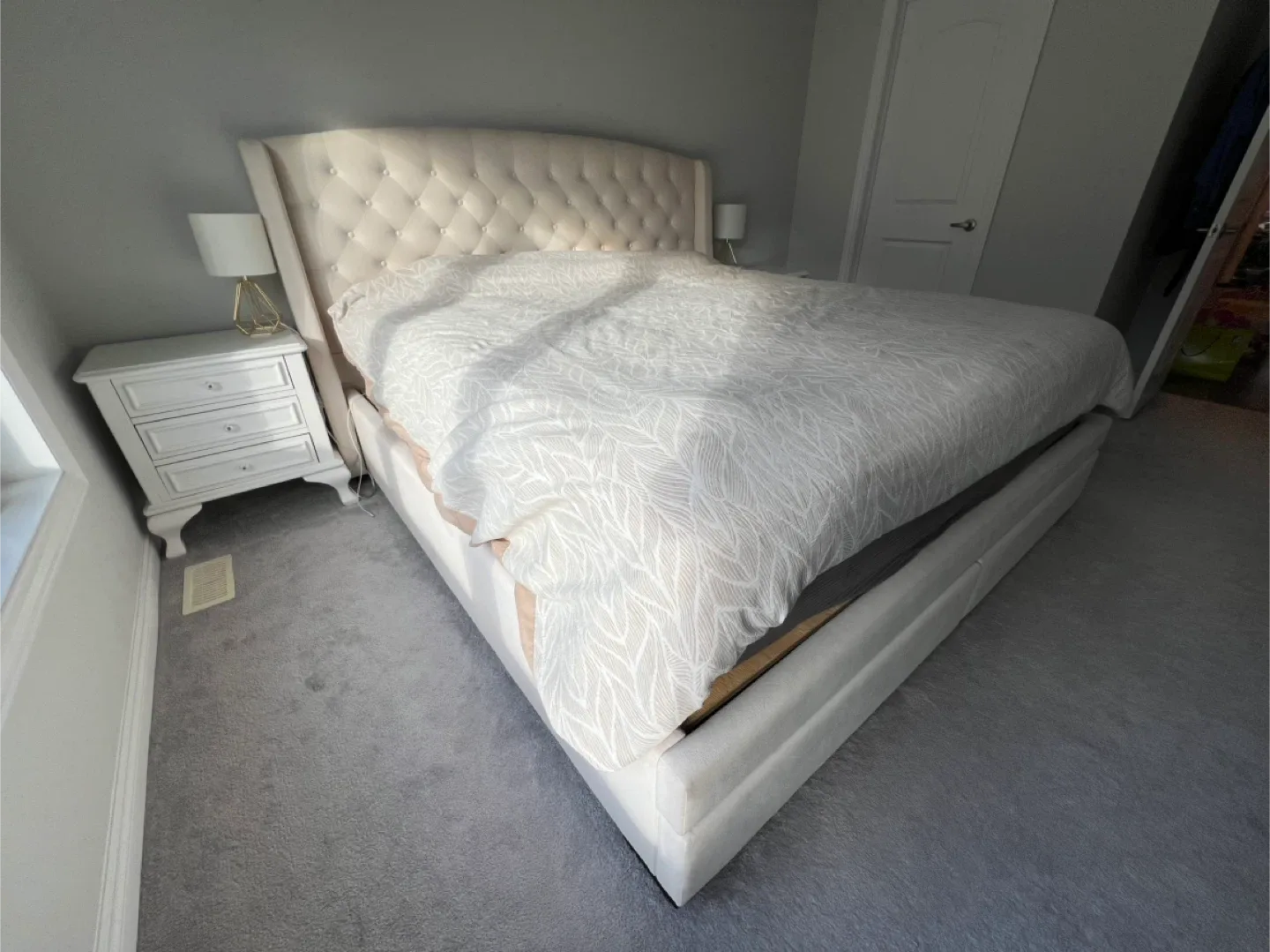 A king size bed frame from Structube image indicator(2)