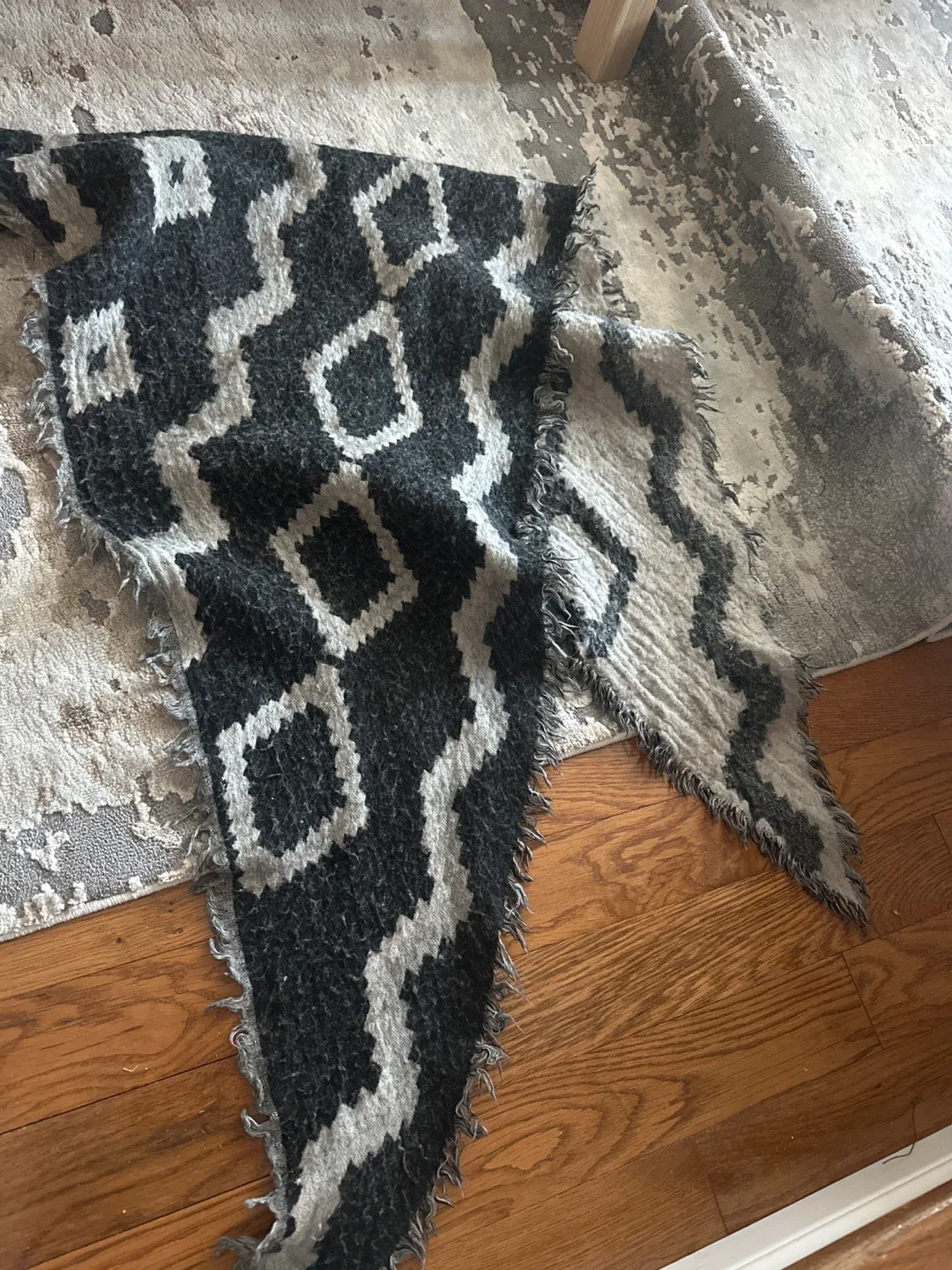 Wilfred Wool Blend Scarf - Grey/White