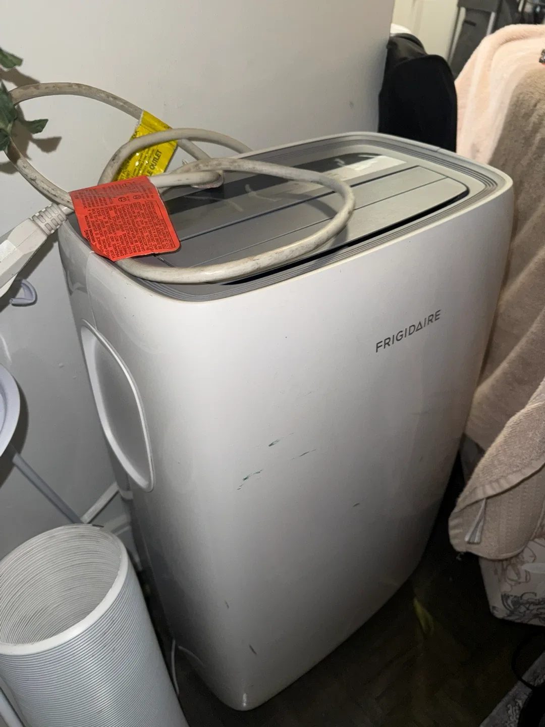 Frigidaire Portable Air Conditioner image indicator(3)